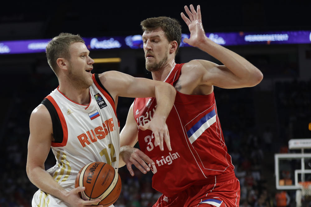 PORUKA KOJA KIDA SRCA! Kuzmićeva sestra se kroz stihove obratila bratu: Bol će proći, pusti neka ide!