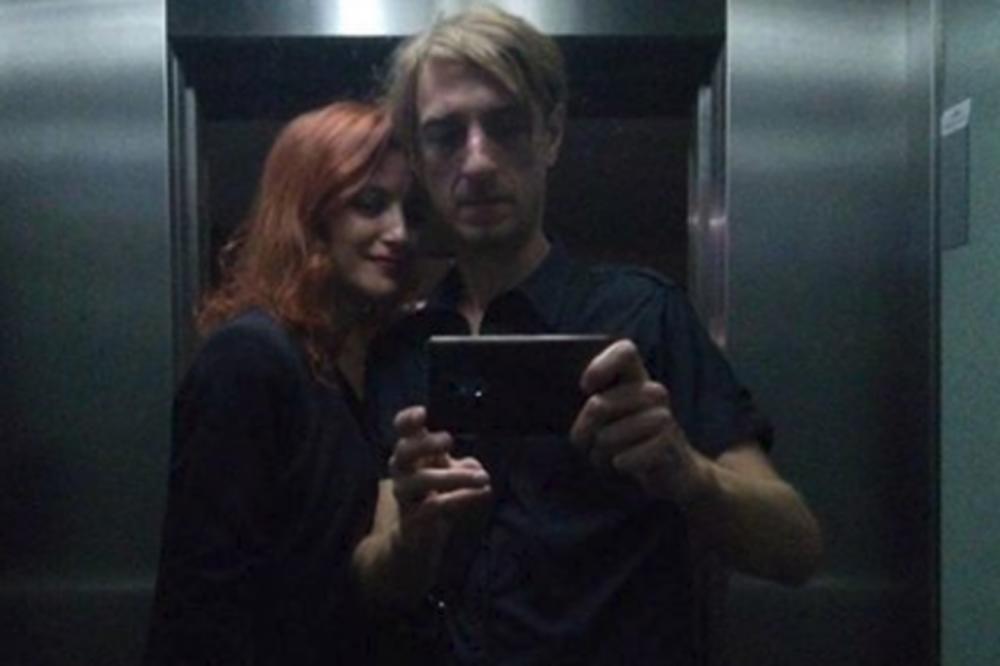 OŽENIO NAM SE PIKAC! Dugo je krio vezu sa koleginicom, a sada su STALI NA LUDI KAMEN