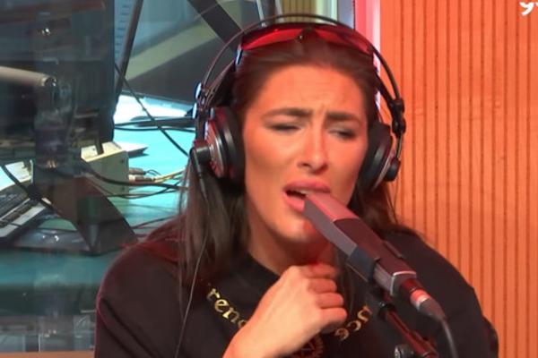 OSTVARILA SAN! Pevačica Senidah otvorila dušu : Zvuk njegovog glasa,moj odraz u njegovim očima! POSLALA JAKU PORUKU