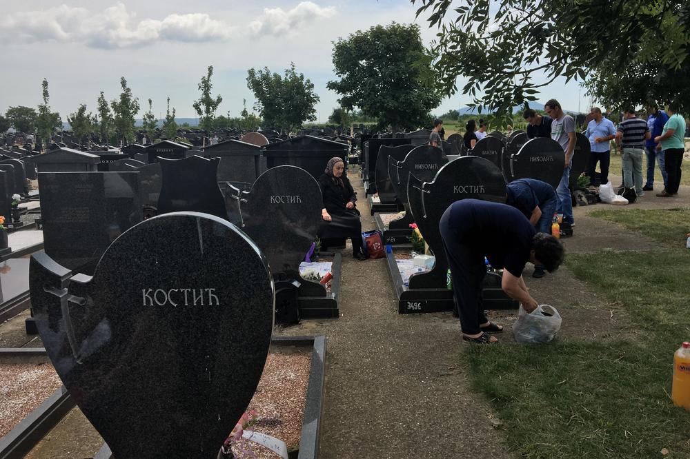 VAŽAN APEL ZA SVE KOJI SUTRA IDU NA ZADUŠNICE: Iz JKP „Pogrebne usluge” izdali UPOZORENJE, ovo su detalji!