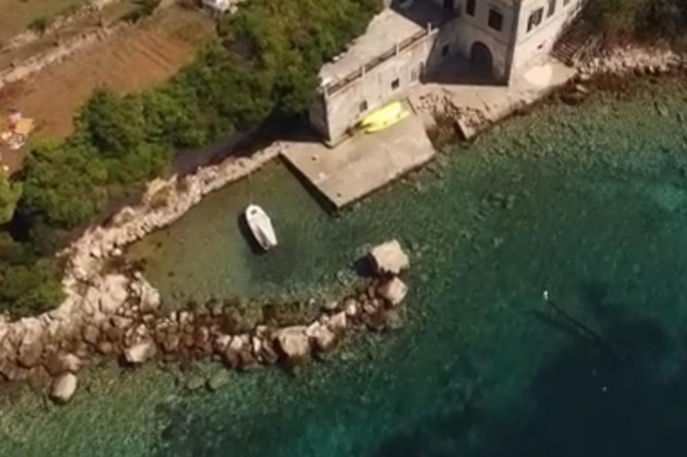 IZLILE SE FEKALNE VODE NA POZNATU PLAŽU! To je već treće ZAGAĐENO KUPALIŠTE u istom gradu