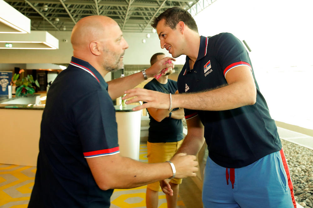 LEGENDARNI ŠPANAC PECNUO SRBIJU I BJELICU PRED SP: Idi po srebro u Kini!