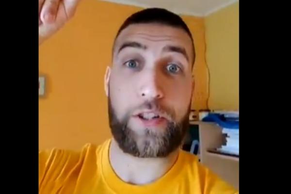 RIBA MI JE PU**LA I NAŠLA DLAKU! Srbina instruktora zavođenja UNIŠTILI zbog ove izjave! (VIDEO)