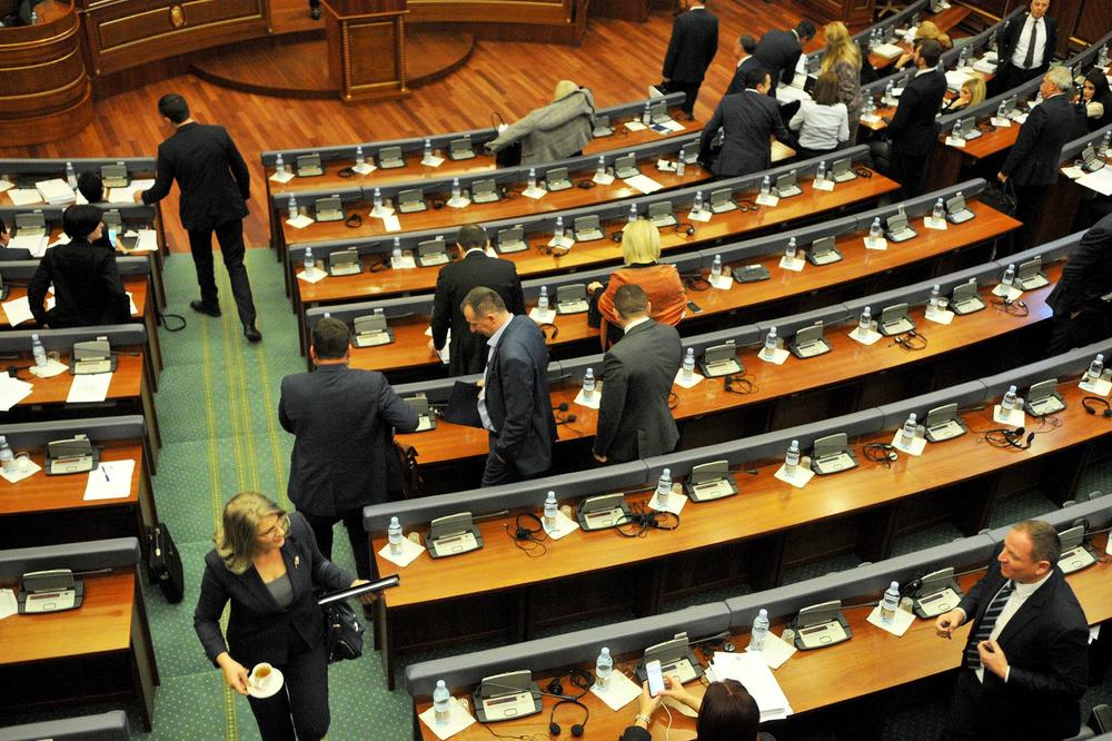 NEMA VIŠE RAZLOGA DA U SRBIJI POSTOJI VANREDNO STANJE: Ana Brnabić se obratila SKUPŠTINI