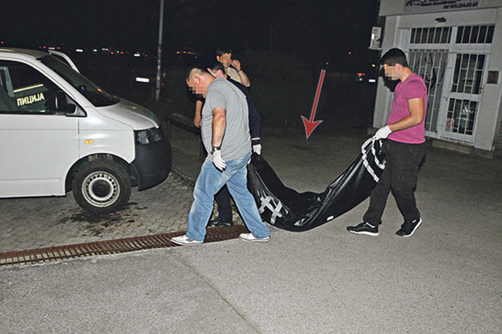 MAJKU JE TUKAO PESNICOM, ŠUTIRAO U GLAVU, PA SEKAO NOŽEM! Robija koju je dobio je MIZERIJA!