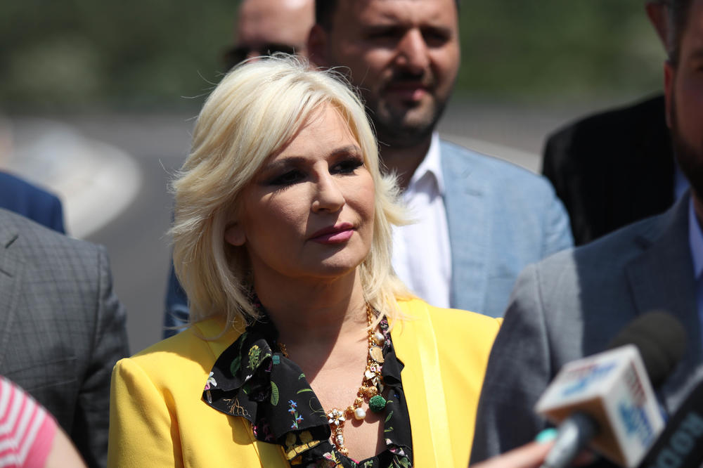 ZORANA PODNOSI KRIVIČNU PRIJAVU PROTIV ŠEŠELJA! Lider SRS optužio ministarku za KRIMINAL, ona mu zapušila usta