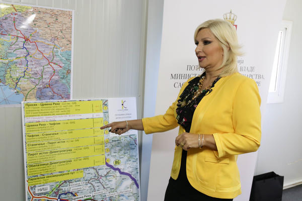 ZORANA MIHAJLOVIĆ: Pomoć Ivanjici - putevi oštećeni na 26 mesta