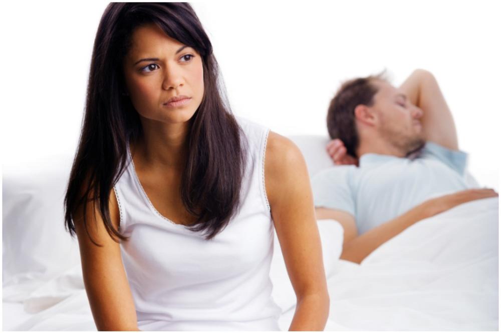 MUŽ ME JE USRED NOĆI PROBUDIO U SUZAMA: Tražio je od mene potpuno NEVEROVATNU STVAR!