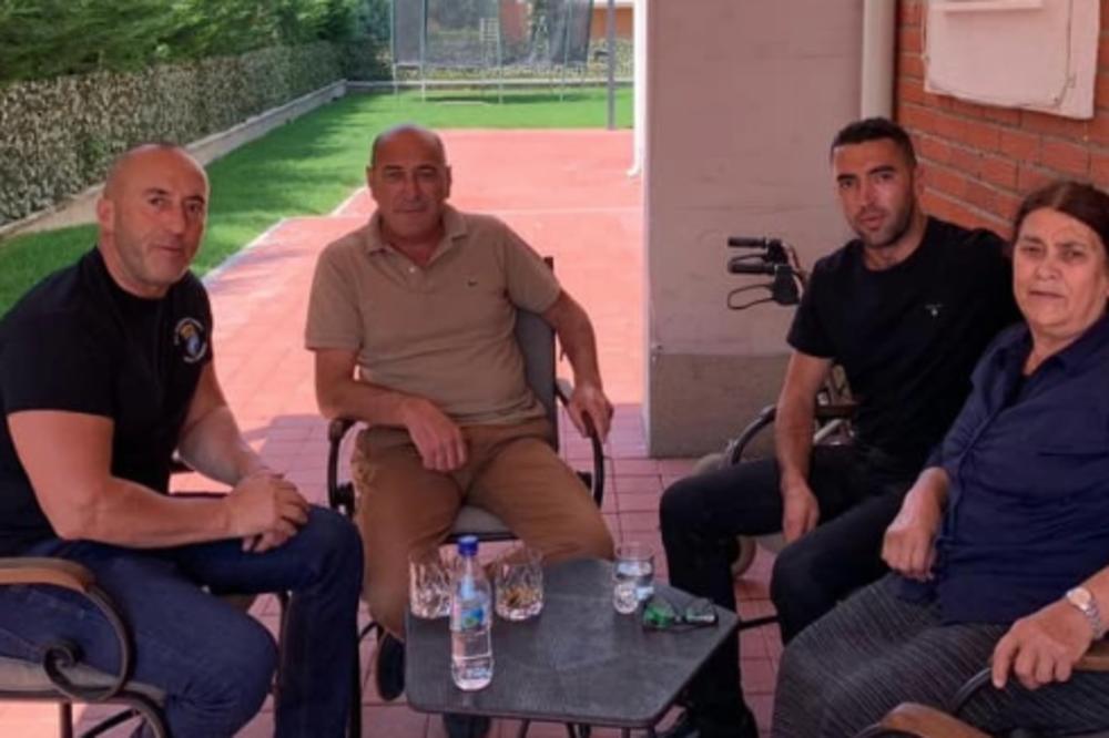 PRVA FOTOGRAFIJA HARADINAJA POSLE OSTAVKE: Šta mislite, KOD KOGA JE DOŠAO? (FOTO)