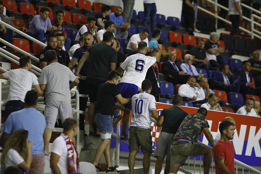 Konobari i amateri se sprdali sa Hajdukom, a predsednik ne želi da kažnjava igrače - trener je kriv, evo mu otkaz!