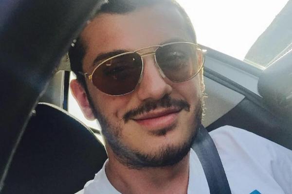 BRAT POZNATE PEVAČICE PRETUČEN NA AUTOKOMANDI: Udarali ga GVOZDENOM ŠIPKOM!