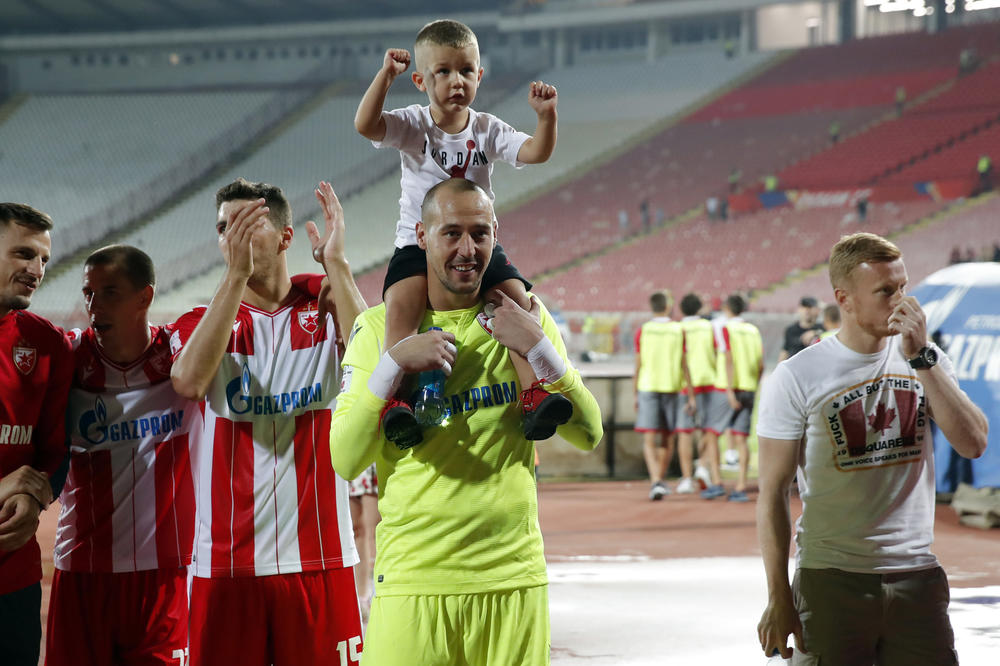 BORJAN SLAVI 50 MEČEVA BEZ PRIMLJENOG GOLA: Pre mene su mnogo legende čuvale mrežu, ali sada sam i ja deo istorije!