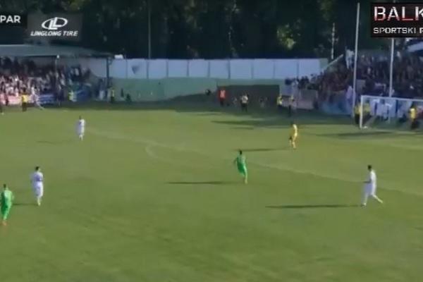 HAOS U INĐIJI NA GOSTOVANJU PARTIZANA: Grobari uleteli u teren i skinuli transparent - sudija morao da prekida meč!