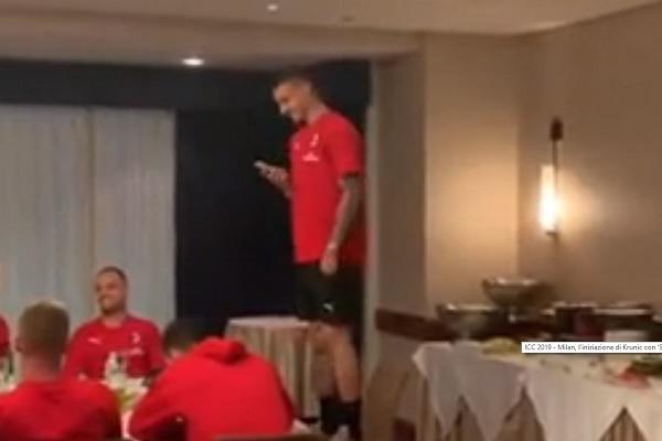 LALATOV KLINAC OMILJEN U MILANU: Umesto srpskih narodnjaka, Rade Krunić zapevao čuvenu italijansku pesmu!