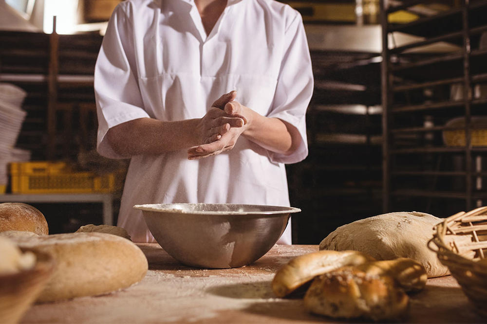 ISPOVEST BEOGRADSKE PEKARKE: Radim noćnu, mala mi je plata, ali STALNO IMAM SE*S! Poklekla sam posle par dana!