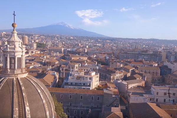 POBEGLO 200 MIGRANATA! Policija odmah krenula u veliku akciju