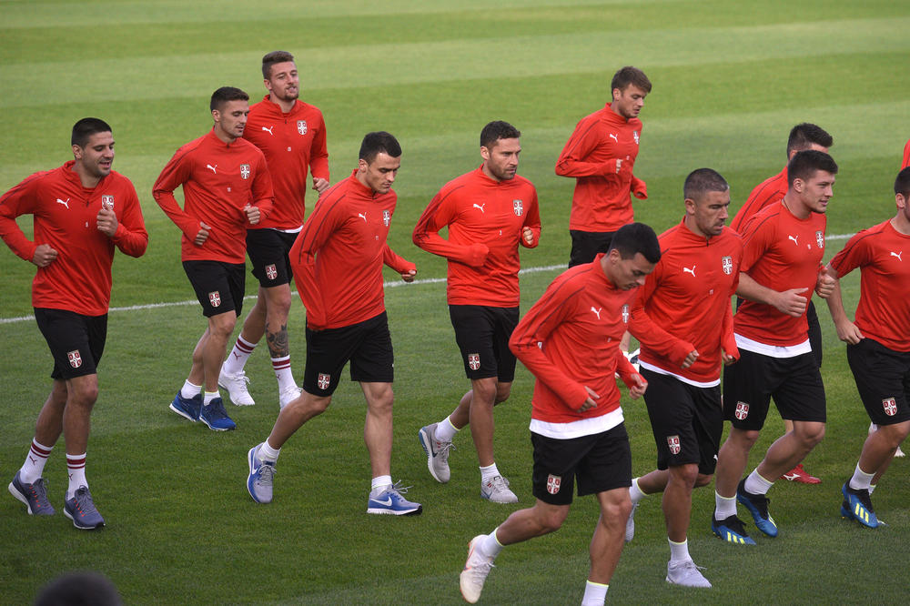 OTERAJ HRVATA DA BI DOVEO SRBINA: Kostić ili Kolarov menjaju Vatrenog u redovima evropskog velikana!