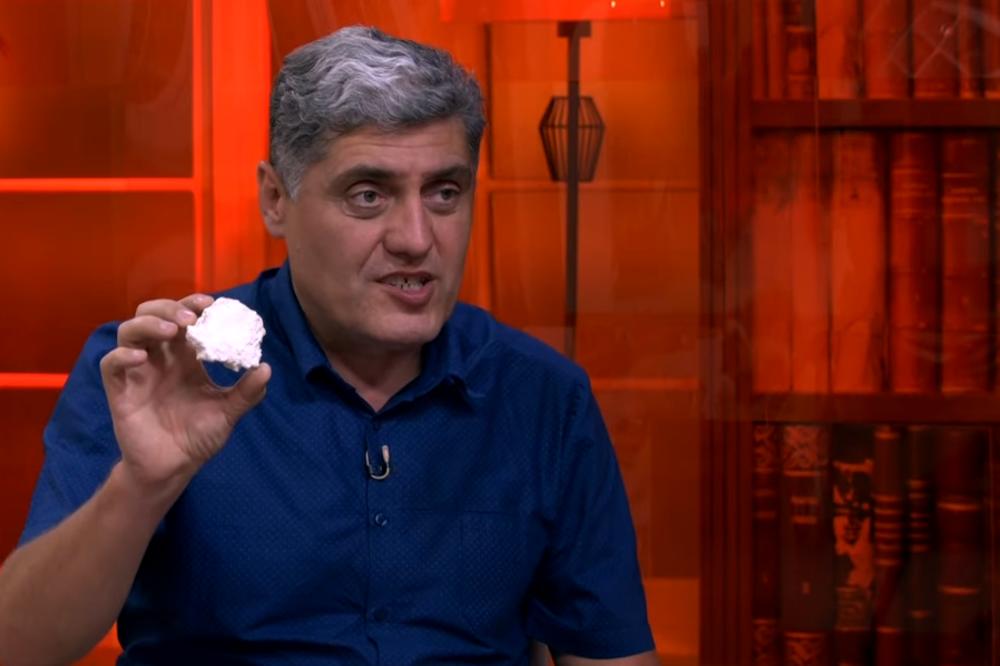 ŠRAFCIGEROM SMO ISKOPALI DOKAZ O ISTINITOSTI BIBLIJE! Miroljub Petrović opet lupa za sve pare (VIDEO)