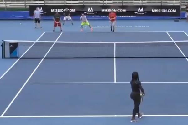 MUŠKARCI IZAZVALI SERENU VILIJAMS NA TENISKI DUEL: Ubrzo su shvatili da im je to bila najgora ideja u životu!