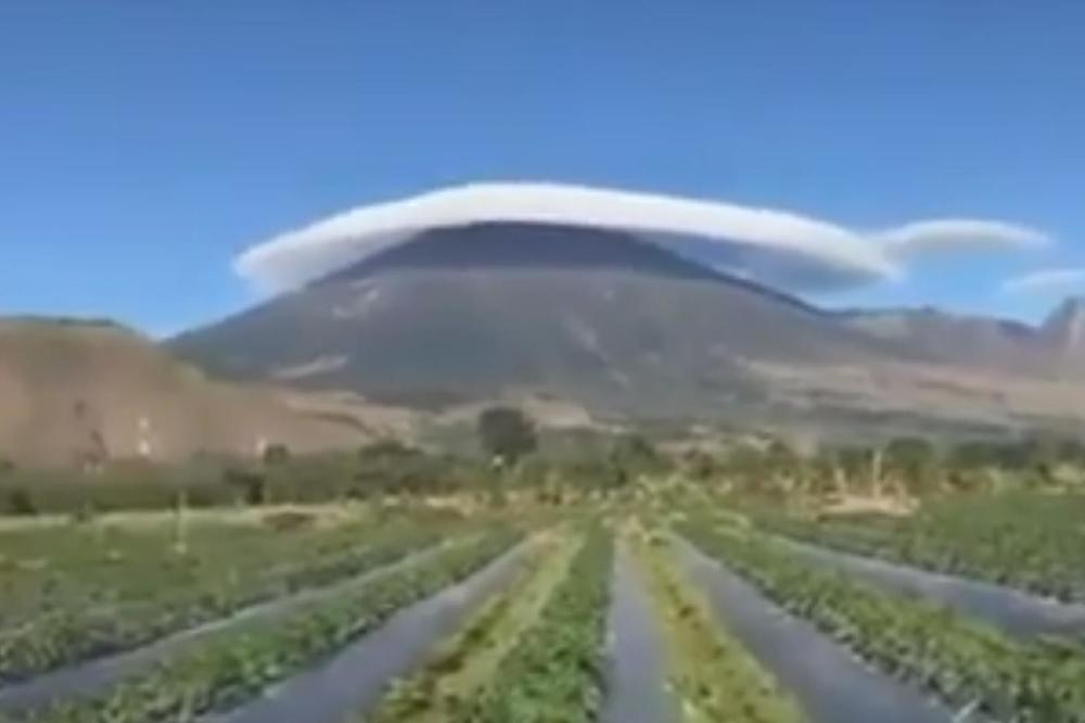 NLO SE SPUSTIO NA ZEMLJU? Iznad VULKANA primećeno nešto ČUDNO, naučnici zapanjeni (VIDEO)