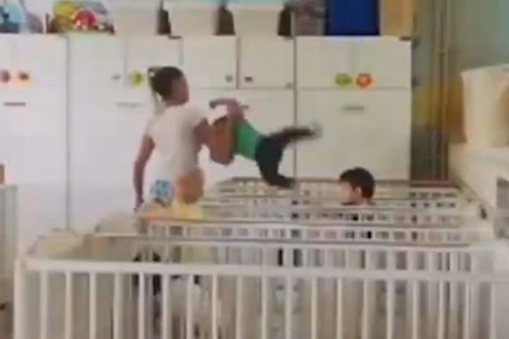 BAHATA SESTRA IZ ZVEČANSKE DOBILA ŽUTI KARTON! Upozorenje pred otkaz za to što je detetu umalo IŠČUPALA RUKU