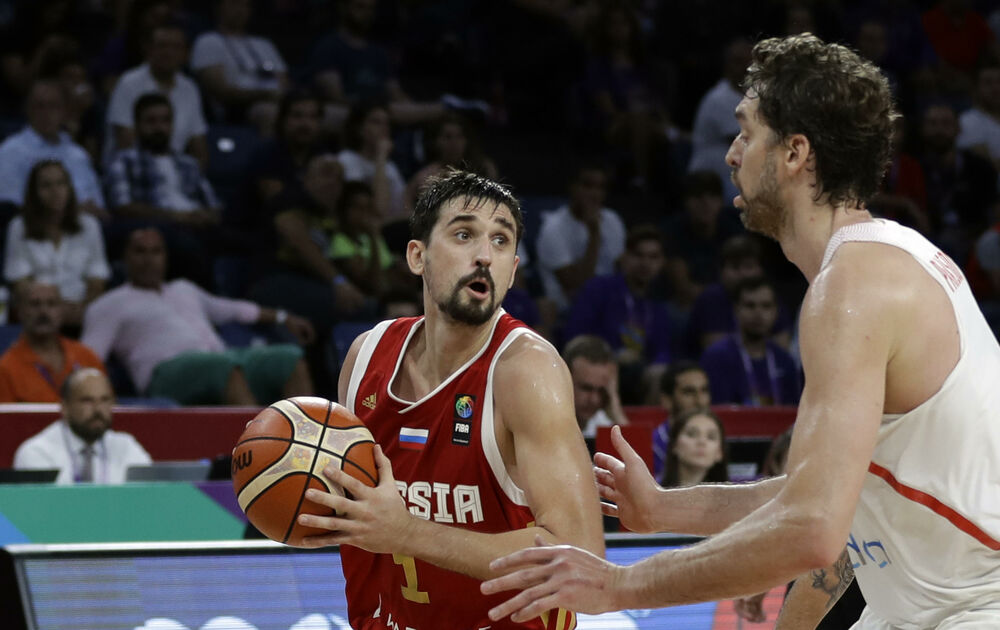 Aleksej Šved (levo) u dresu reprezentacije Rusije