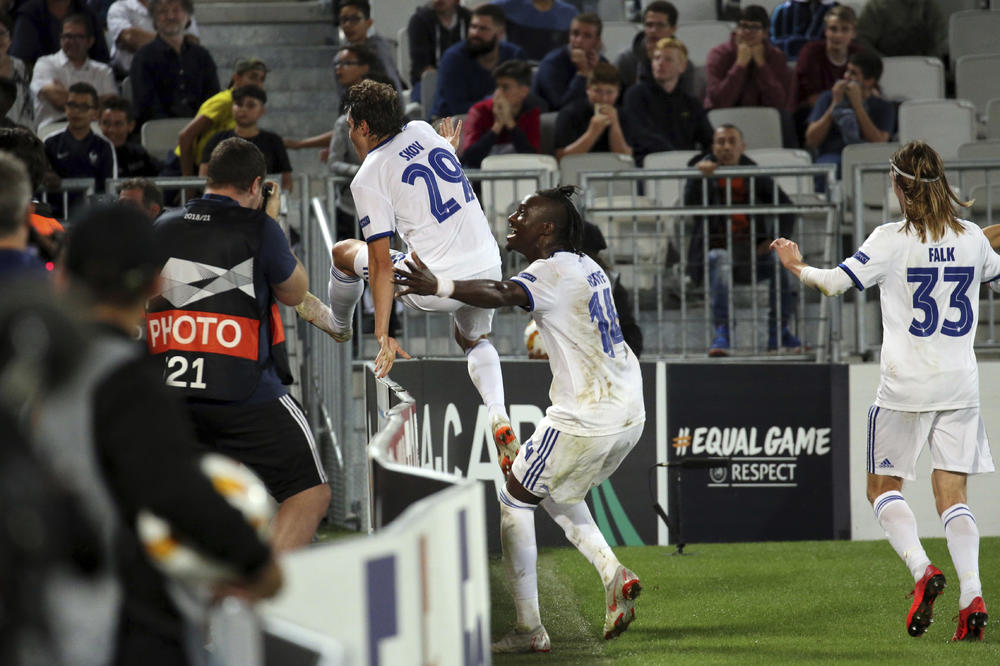 KOPENHAGEN SKUPO PLATIO POBEDU U VELSU: Danci se ispovređivali u Velsu, Milojević nije mogao mnogo toga da vidi!