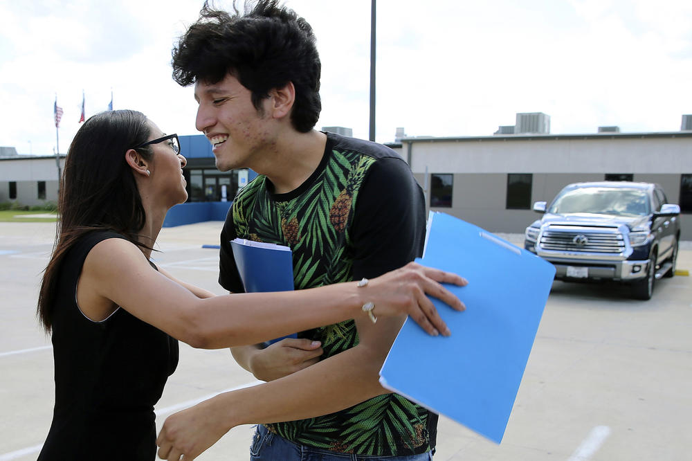 ZBOG GLUPE GREŠKE AMERIKANACA OVAJ MLADIĆ JE PRITVOREN SKORO MESEC DANA: Doživeo PAKAO iako je njihov državljanin