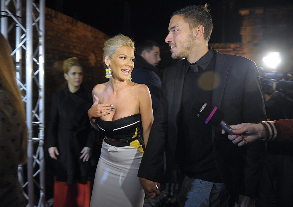 Nataša Bekvalac, Vlada Vuksanović