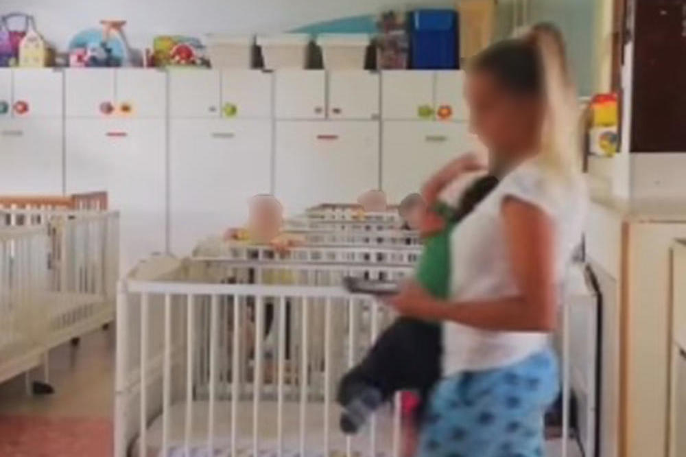 JEDNO DETE BACALA, DRUGO SLIKALA, TREĆE OŠAMARILA!  Sestra iz Zvečanske ipak još uvek NIJE DOBILA OTKAZ!