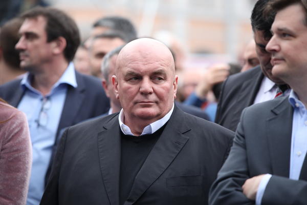 PALMA JE NAPRAVIO ZEMLJOTRES U VLADAJUĆOJ KOALICIJI! Ove reči o Dačiću mu niko u SNS neće oprostiti