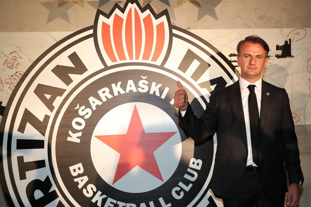 OSTOJA MIJAILOVIĆ OTKRIO STATUS POJEDINIH IGRAČA: Ovo je sudbina Jaramaza, Veličkovića,  Sija i drugih košarkaša!