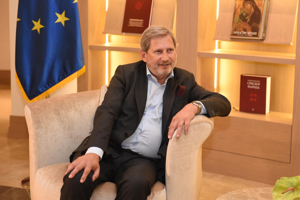 HAN GOVORIO O REŠENJU EU ZA KOSOVO! Nikada nije bio direktniji, a njegove reči odzvanjaju Prištinom i Beogradom