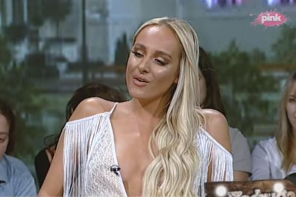 LUNU OPTUŽUJU DA KOPIRA KIJU A OVAJ DETALJ NIKO NE ZNA: Pevala na Anabelinom nastupu mnogo pre nje! Isplivao snimak