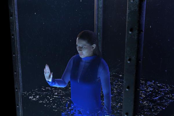 ZA JEDNU OD NAJPOPULARNIJIH SRPSKINJA SVET MISLI DA JE PRAVA VEŠTICA! Povezuju je i sa satanizmom