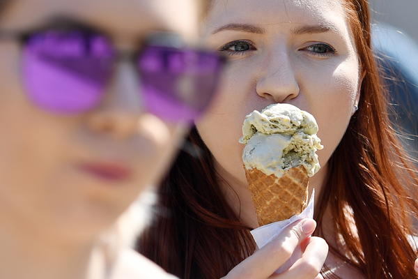 ŠTA VAŠ OMILJENI UKUS SLADOLEDA GOVORI O VAMA? Izbor letnje poslastice mnogo toga otkriva o ličnosti!