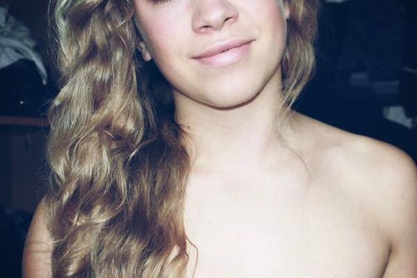 OVO JE MLADA AUSTRIJANKA KOJOJ JE GLISER OTKINUO NOGU KOD KRKA! Letovanje u Hrvatskoj završilo se tragedijom...