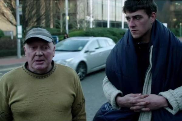 OTAC SVAKOG DANA PUTUJE 64 KILOMETARA KAKO BI SINU BESKUĆNIKU DAO NOVAC ZA DROGU: Ovo je vrlo potresno!