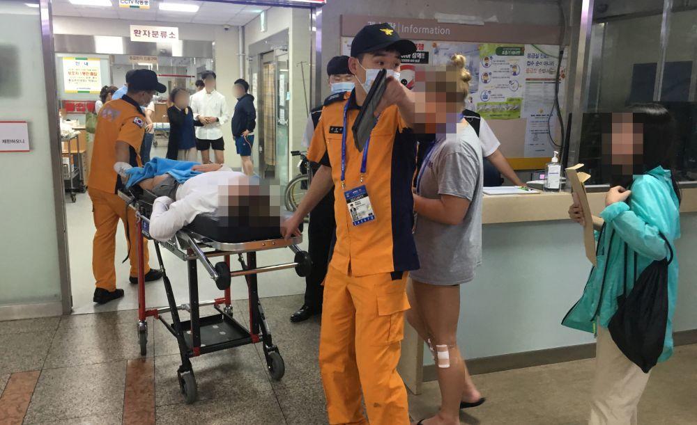 Najbliži delu balkona koji je pao bili su američki sportisti