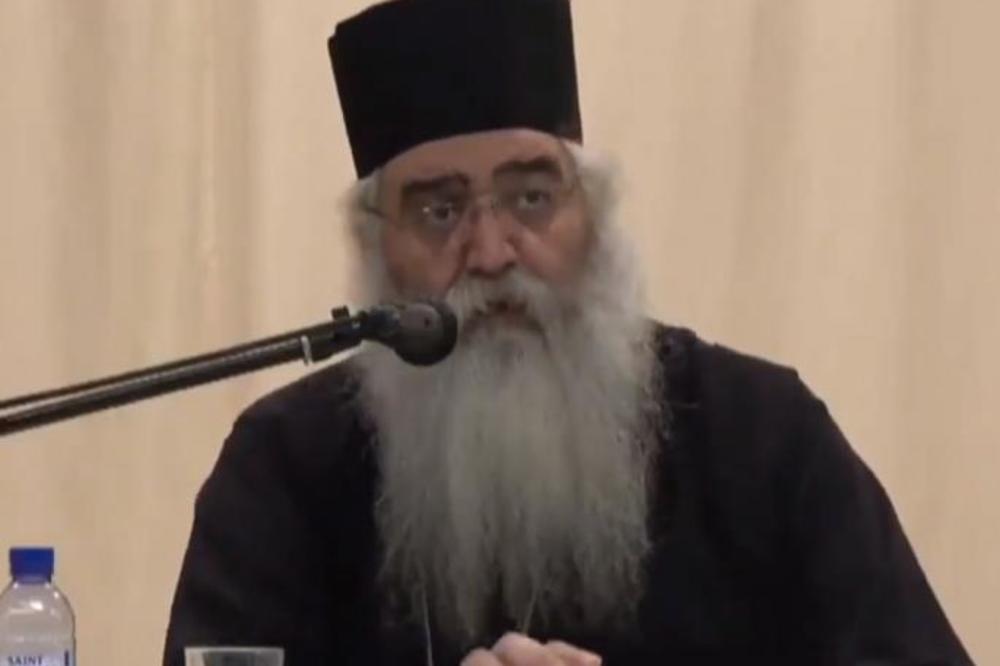 OTAC ALEKSANDAR: OVA STVAR IZ KUĆE PRIZIVA ĐAVOLA I ZLO - odmah je izbacite, ne želite je NI NEPRIJATELJU