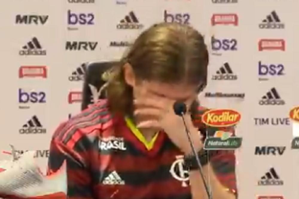 NOVINAR PUSTIO FILM ZA ODRASLE USRED PROMOCIJE: Felipe Luis i svi u sali su popadali od smeha!