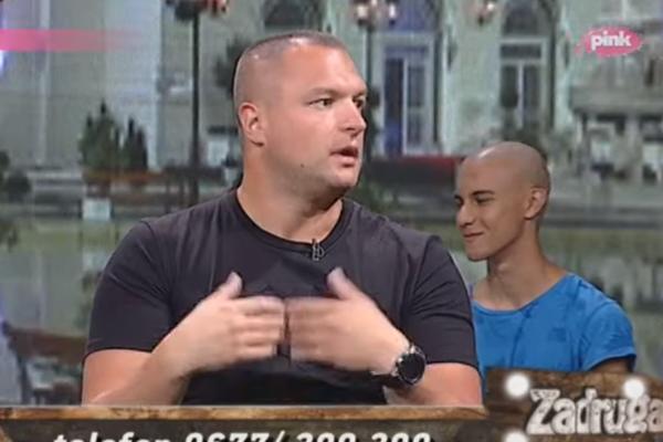 PAVLE OTKRIO SVE O DRAGANI MITAR I SINIŠI! Ona ga zove svaki dan da se POMIRE, a onda je DOBIO PORUKU od jedne ŽENE