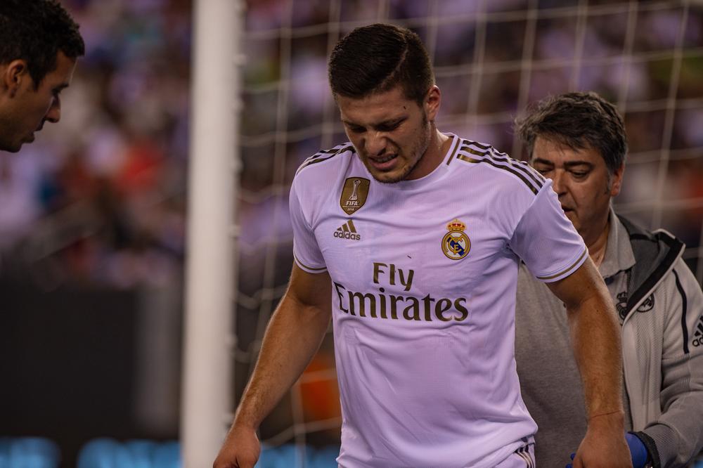 NAVIJAČI REALA SE IZJASNILI: Jedva čekaju da vide leđa Krosu i Ramosu, a evo šta su rekli o Luki Joviću!