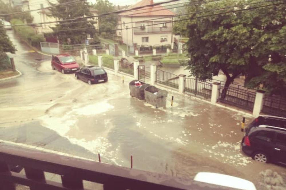 BEOGRAD PONOVO POD VODOM! U ovoj opštini se posle pljuska formiralo JEZERO (FOTO)