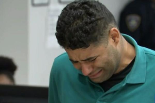 OTAC JE JECAO JER SU NJEGOVI BLIZANCI UMRLI: Napravio je NEOPROSTIVU GREŠKU, naježićete se kada čujete koju!