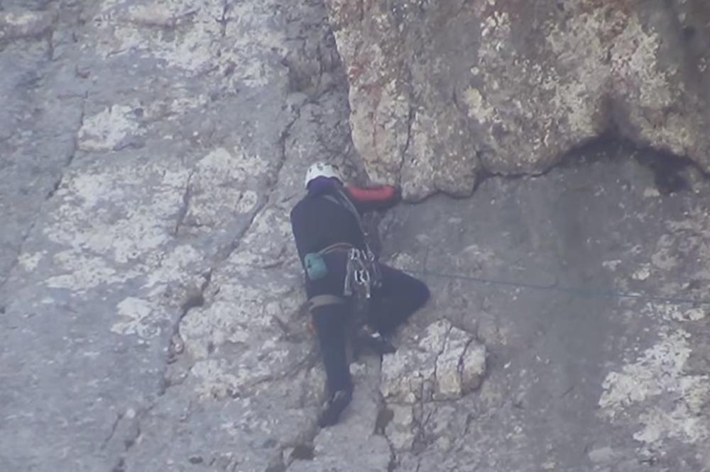 ALPINISTIKNJU IZ BIH UDARIO GROM: Našli je posle 13 sati potrage!