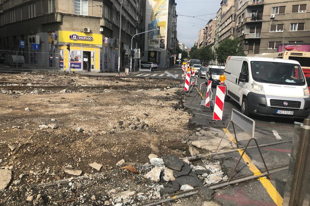 BROJNE PROMENE REŽIMA SAOBRAĆAJA U BEOGRADU: Veliki broj linija MENJA TRASU