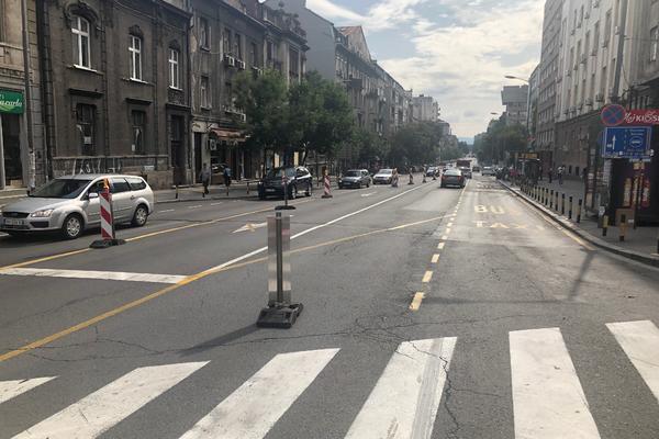 BEOGRAĐANI, NAORUŽAJTE SE STRPLJENJEM! Širom grada su RADOVI, mnoge linije menjaju trasu ili se UKIDAJU!