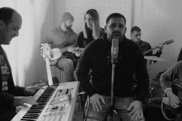 POGINUO ČLAN POPULARNOG BENDA: Posle nastupa otišao PRAVO U SMRT! (FOTO)