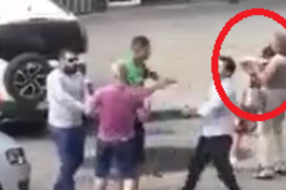 BABA ZADAVILA BABU: Snimljen STRAŠAN OBRAČUN (VIDEO)